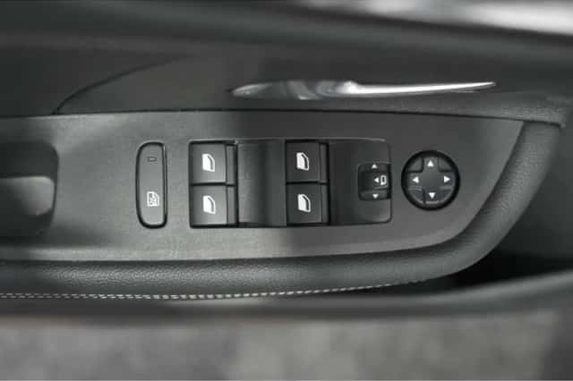 Opel Mokka (2024) thumbnail 27
