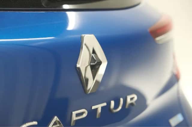 Renault Captur (2020) thumbnail 4