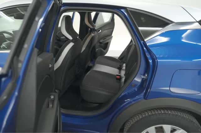 Renault Captur (2020) thumbnail 32