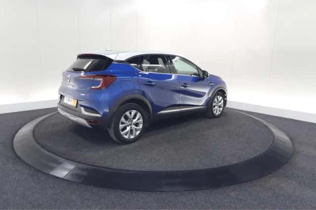 Renault Captur (2020) thumbnail 6