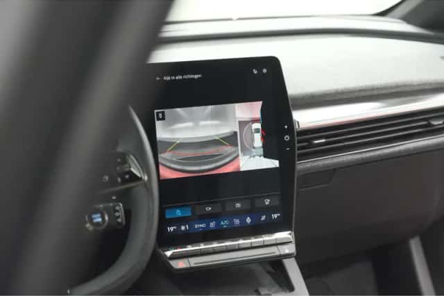 Renault Mégane E-Tech (2025) thumbnail 15