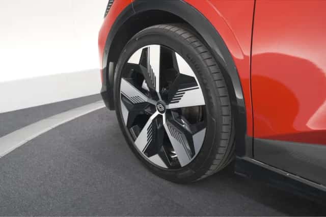 Renault Mégane E-Tech (2025) thumbnail 20