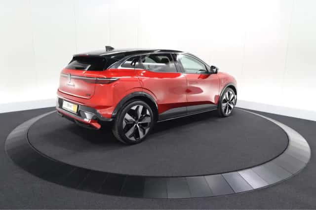 Renault Mégane E-Tech (2025) thumbnail 5