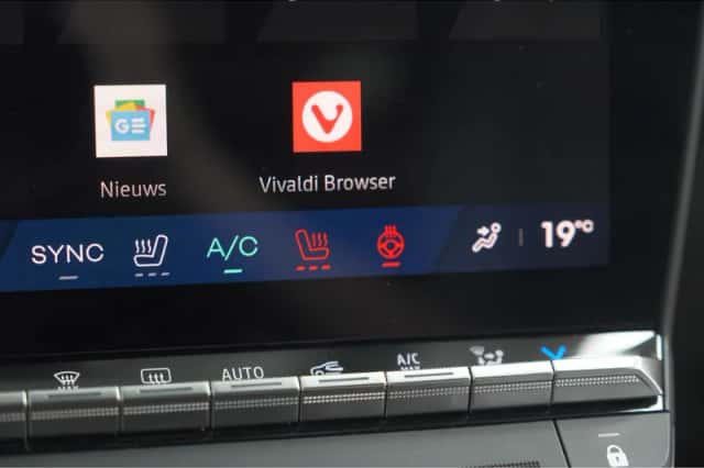 Renault Mégane E-Tech (2025) thumbnail 47
