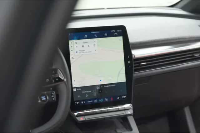 Renault Mégane E-Tech (2025) thumbnail 48