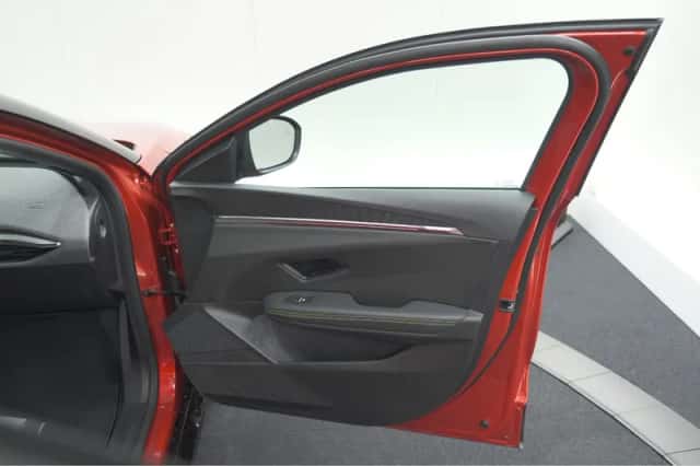 Renault Mégane E-Tech (2025) thumbnail 63