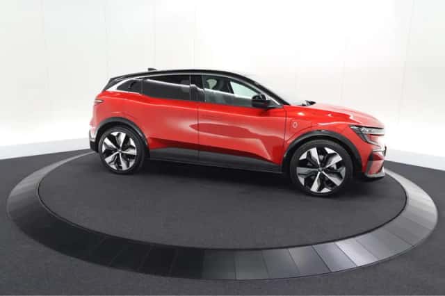 Renault Mégane E-Tech (2025) thumbnail 8