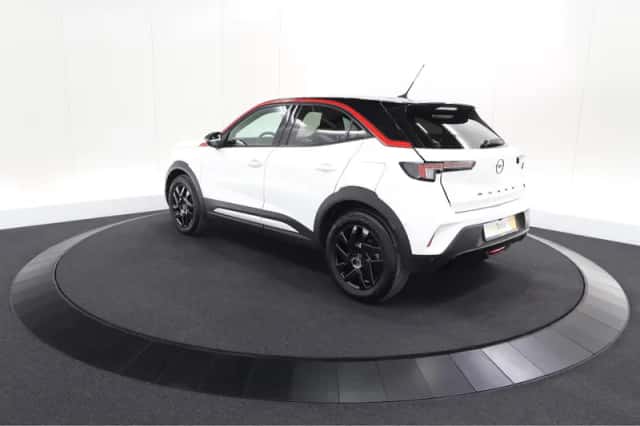 Opel Mokka-e (2022) thumbnail 11