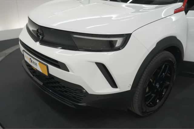 Opel Mokka-e (2022) thumbnail 14