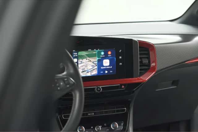 Opel Mokka-e (2022) thumbnail 3