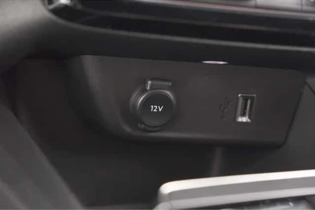 Opel Mokka-e (2022) thumbnail 40
