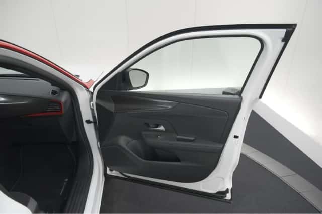 Opel Mokka-e (2022) thumbnail 55
