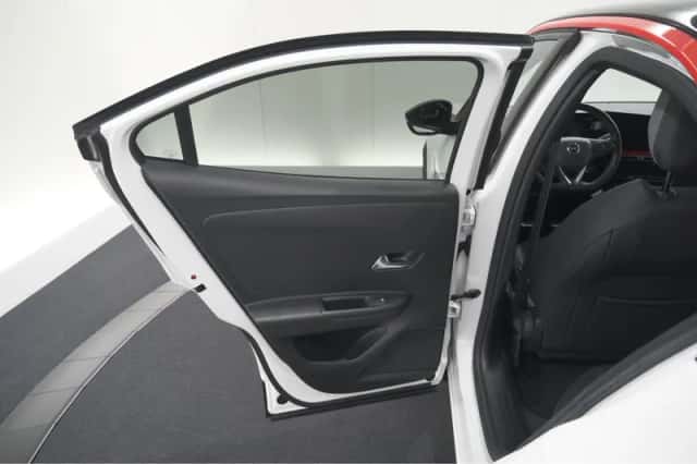 Opel Mokka-e (2022) thumbnail 56