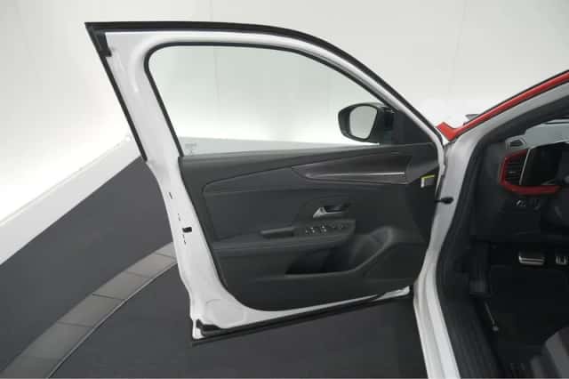 Opel Mokka-e (2022) thumbnail 57