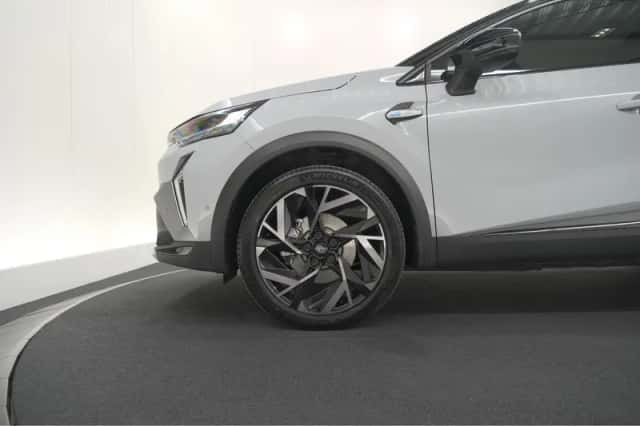 Renault Captur (2025) thumbnail 16