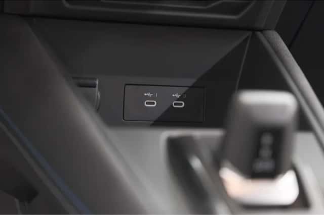 Renault Captur (2025) thumbnail 45