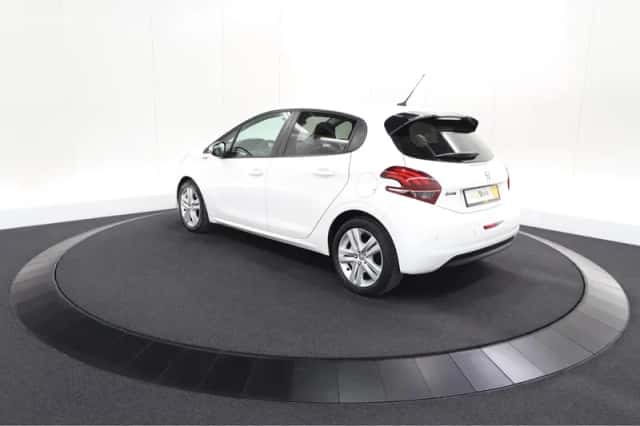 Peugeot 208 (2019) thumbnail 11