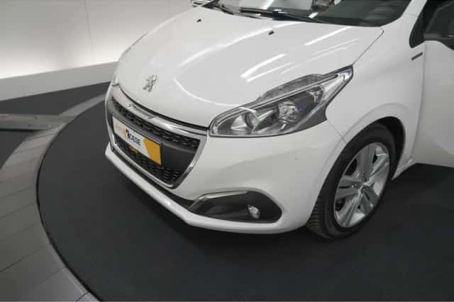 Peugeot 208 (2019) thumbnail 12
