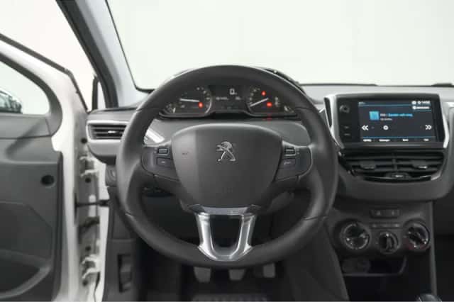 Peugeot 208 (2019) thumbnail 22