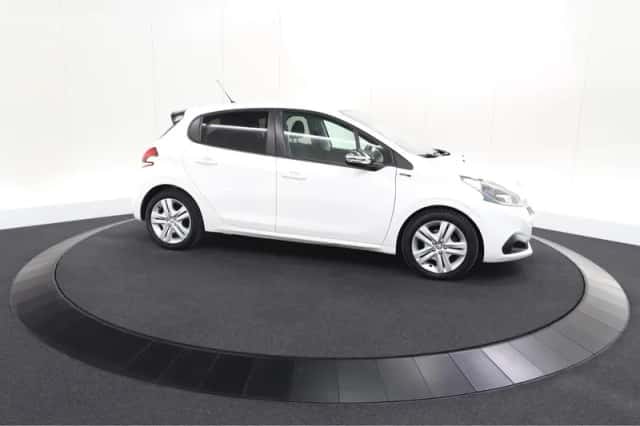 Peugeot 208 (2019) thumbnail 7
