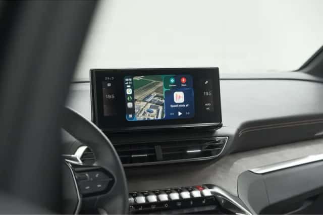 Peugeot 3008 (2024) thumbnail 4