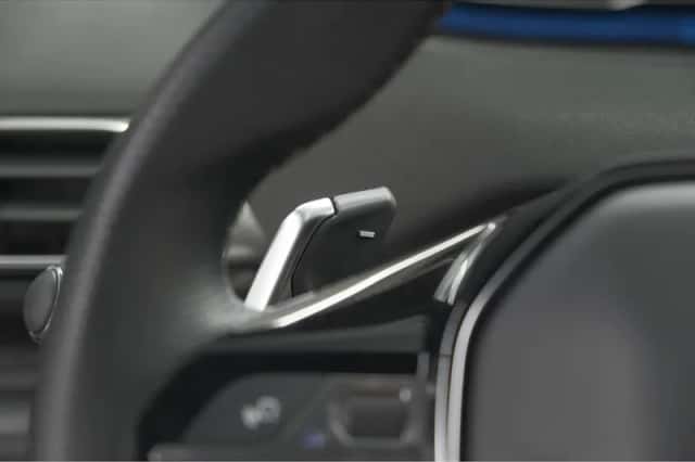 Peugeot 3008 (2024) thumbnail 32