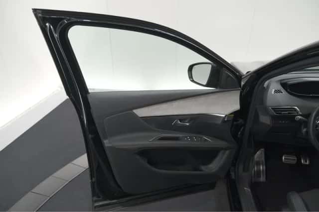 Peugeot 3008 (2024) thumbnail 63