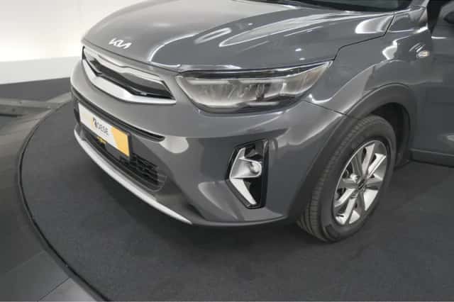 Kia Stonic (2023) thumbnail 14