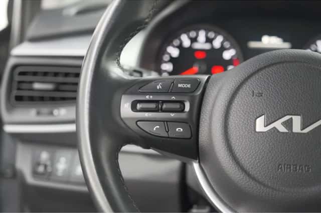 Kia Stonic (2023) thumbnail 25