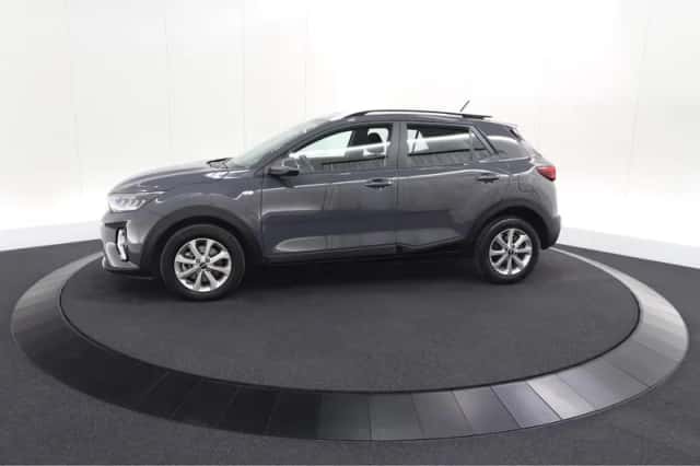 Kia Stonic (2023) thumbnail 48