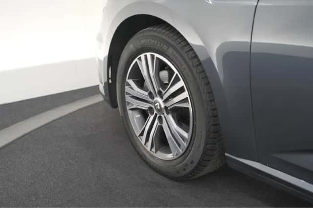 Renault Mégane (2022) thumbnail 17