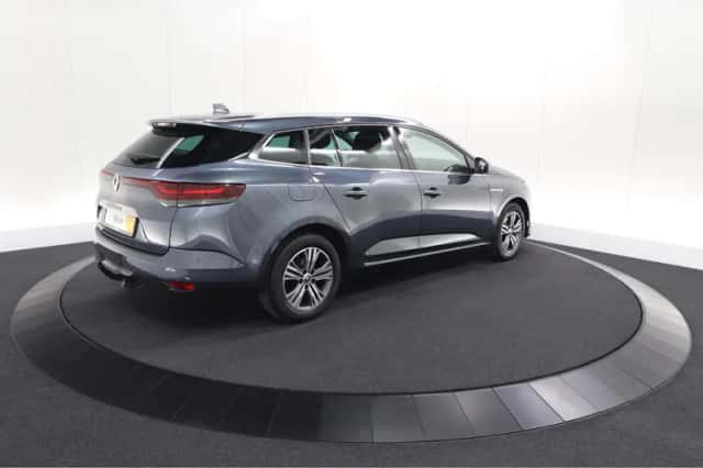 Renault Mégane (2022) thumbnail 5