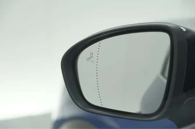 Renault Captur (2020) thumbnail 22
