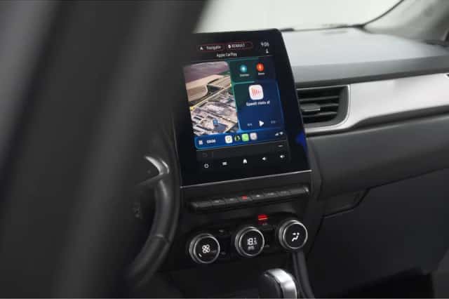 Renault Captur (2020) thumbnail 4