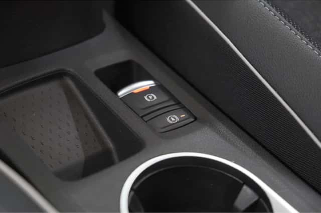 Renault Captur (2020) thumbnail 43