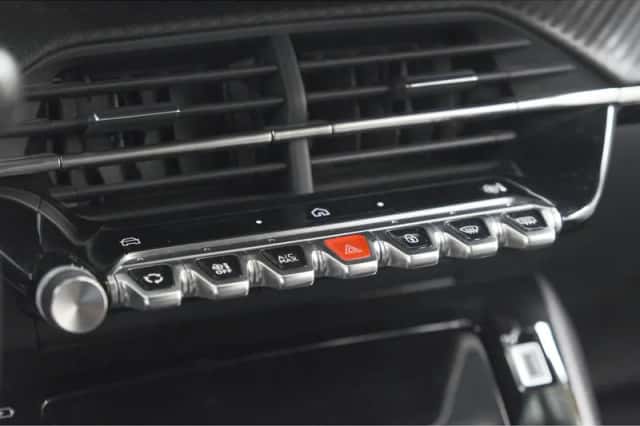 Peugeot 2008 (2025) thumbnail 37
