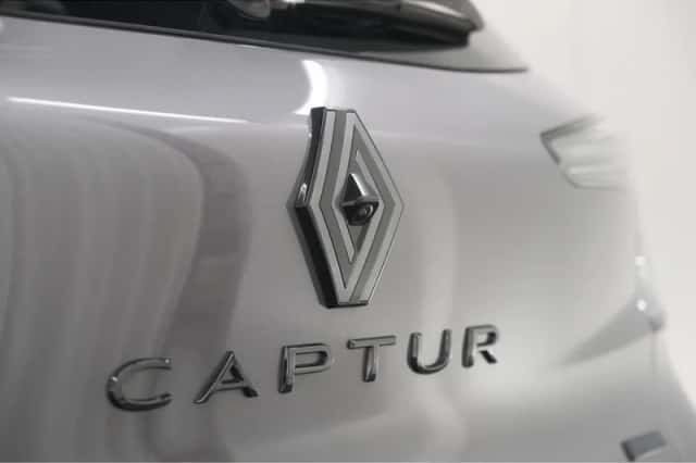 Renault Captur (2025) thumbnail 21