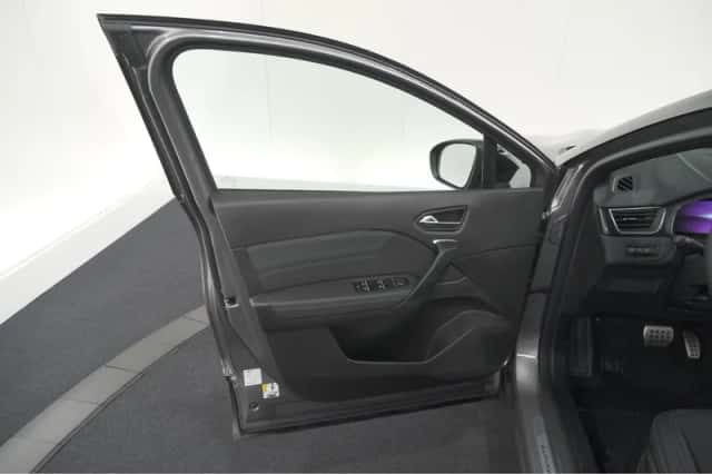 Renault Captur (2025) thumbnail 63