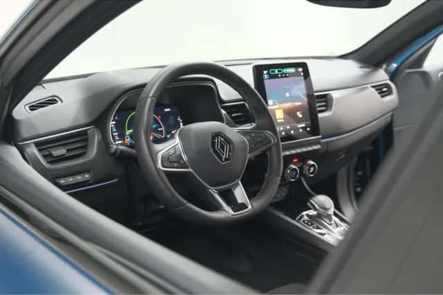 Renault Arkana (2024) thumbnail 2