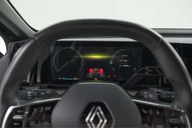 Renault Mégane E-Tech (2023) thumbnail 4