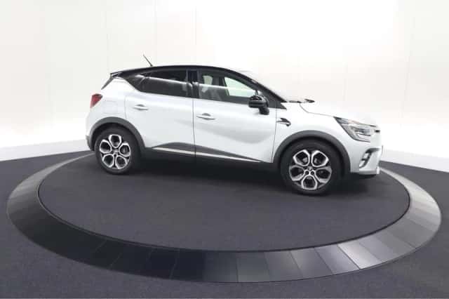 Renault Captur (2021) thumbnail 4