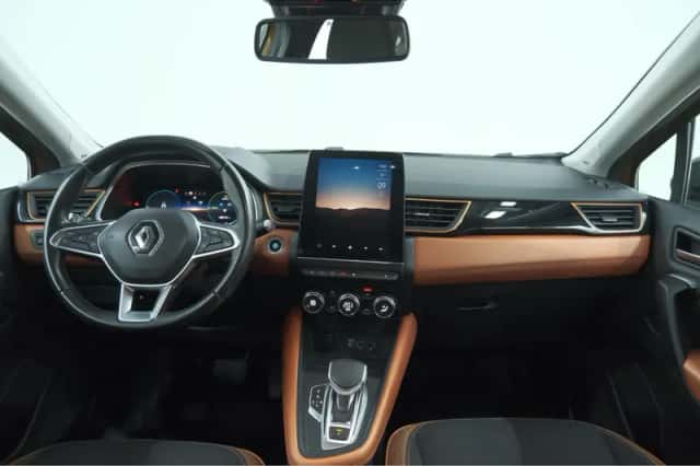 Renault Captur (2020) thumbnail 2
