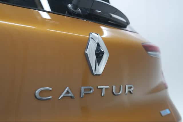 Renault Captur (2020) thumbnail 6