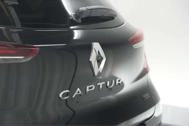 Renault Captur (2024) thumbnail 4
