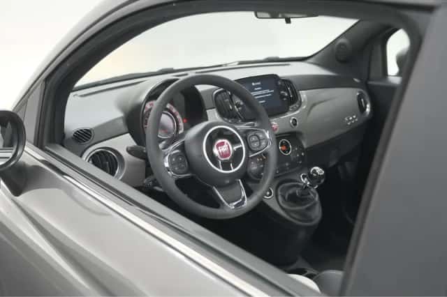 Fiat 500C (2023) thumbnail 2