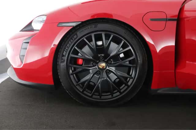 Porsche Taycan (2022) thumbnail 19