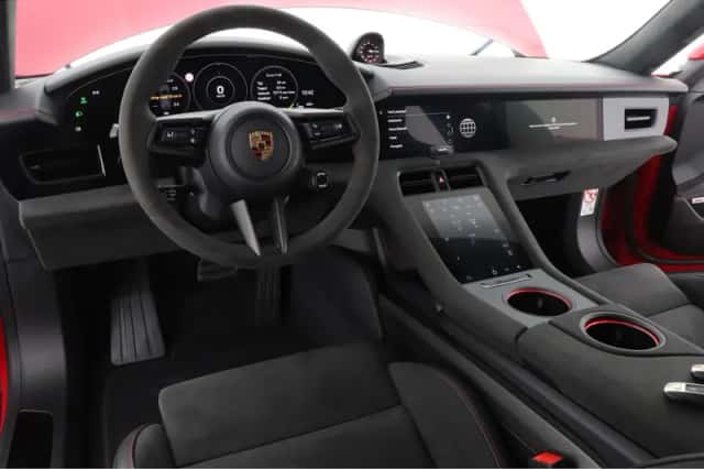 Porsche Taycan (2022) thumbnail 23