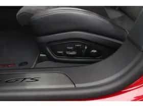 Porsche Taycan (2022) thumbnail 26