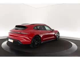 Porsche Taycan (2022) thumbnail 4