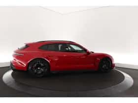 Porsche Taycan (2022) thumbnail 5